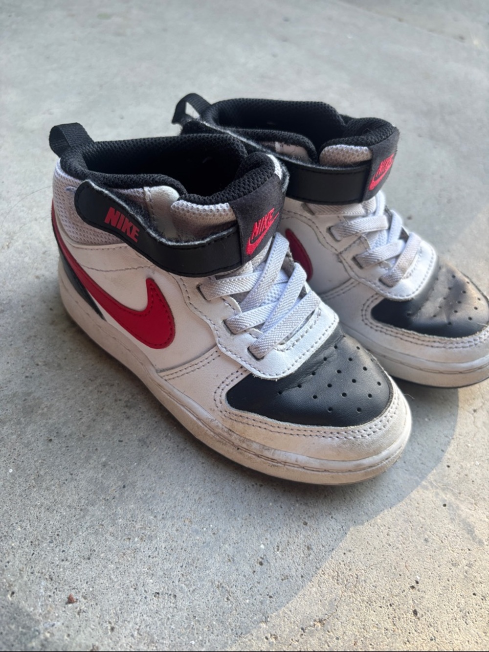 Nike Kids White Black Red Mid-Top Sneakers